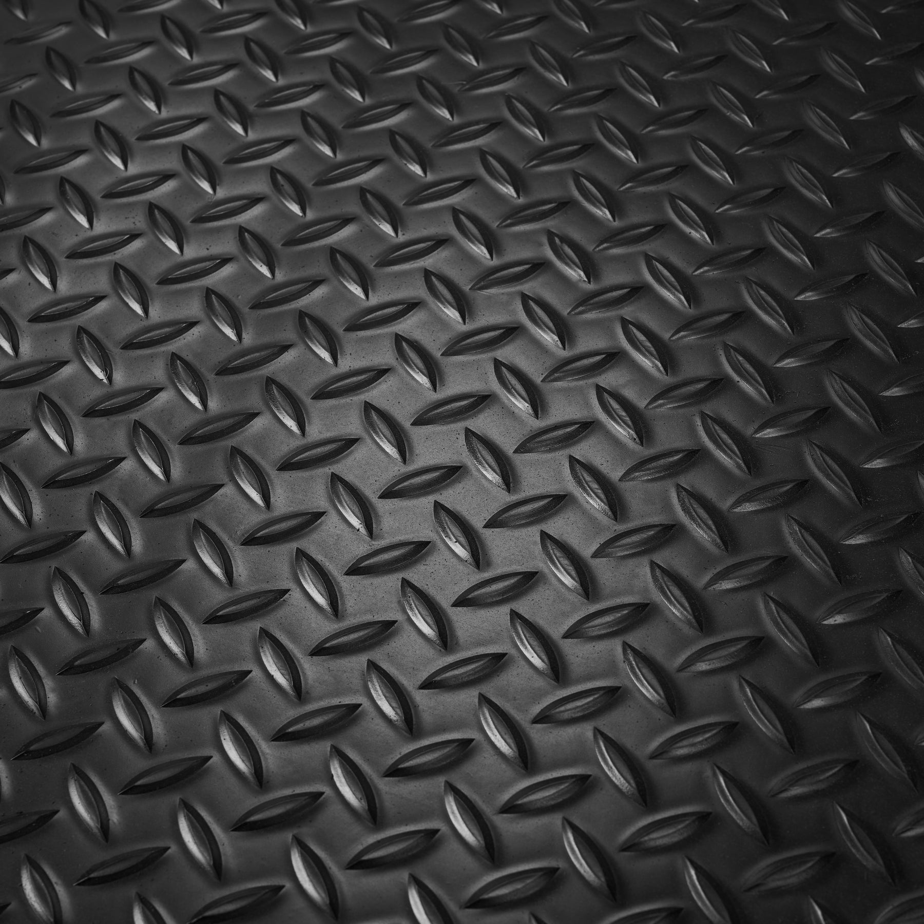Diamond Plate Anti-Fatigue Mat, 12 x 3 ft, 15/16" Thick, Safety Border