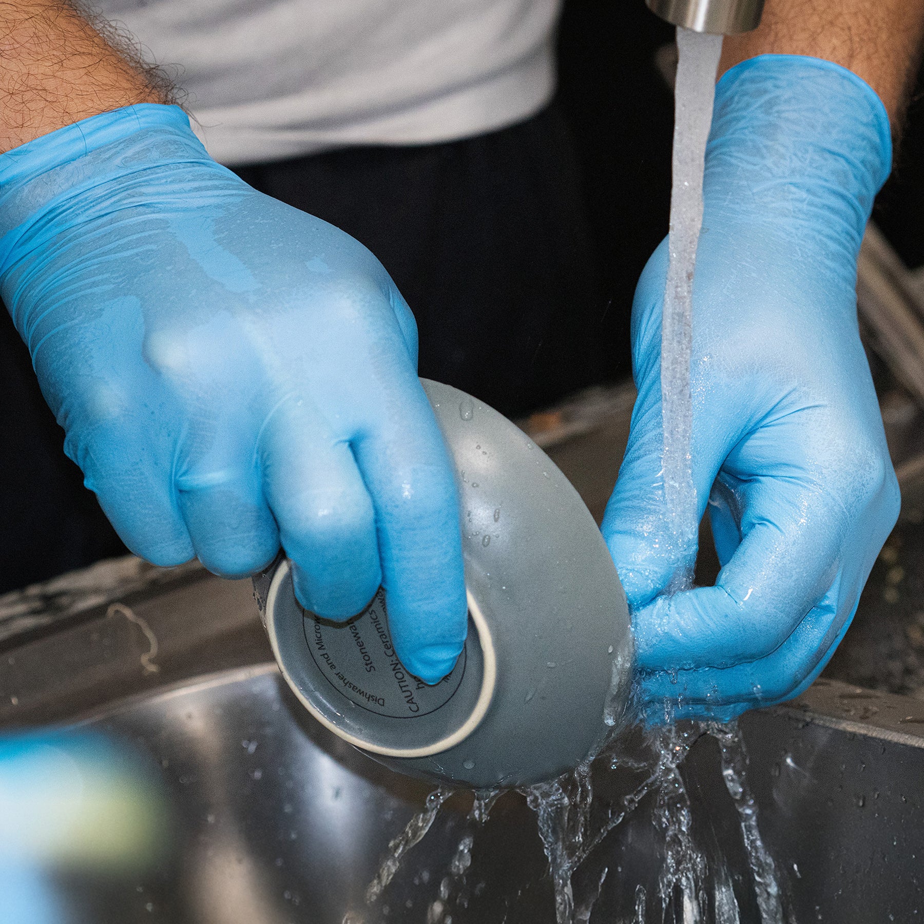 4 mil Disposable Nitrile Gloves, Blue, Grain Grip, Small, 100 ct