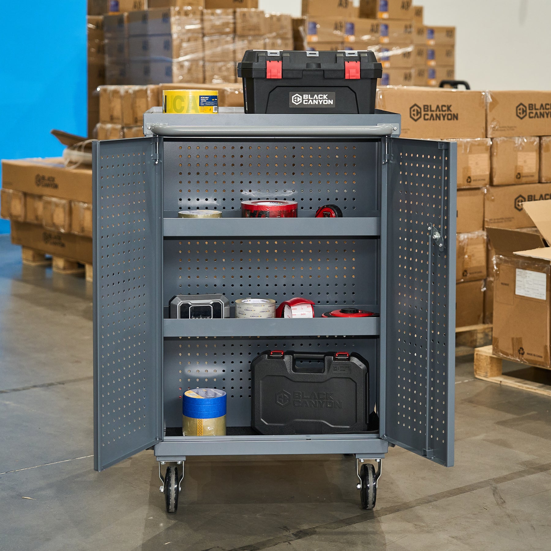 Receiving Cart with 4 Shelves, 28"L x 31"W x 44"H, 600lb Capacity