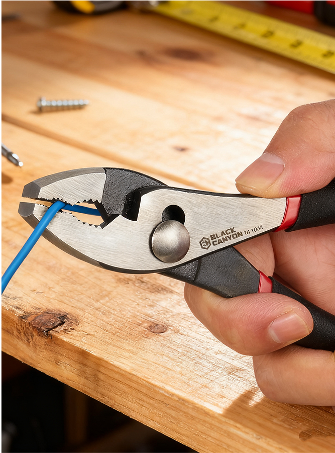 NSS9446833768_BlackCanyon-SlipJointPlier-VID-0325.